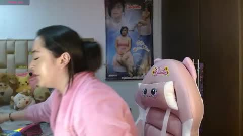 Snapshot of sunflower_dance chatting on 07.02.26 Jeraldine online show from 07.02.26
