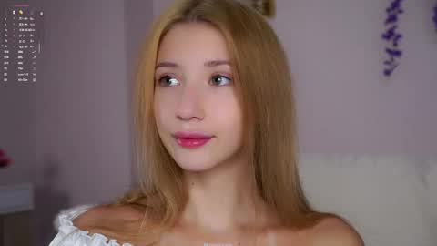 Snapshot of sunnmoonn chatting on 10.27.25 Lily online show from 10.27.25