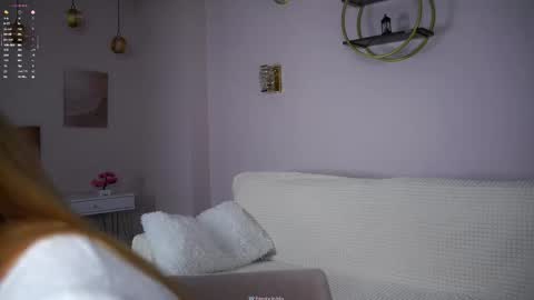 Snapshot of sunnmoonn chatting on 11.07.25 Lily online show from 11.07.25