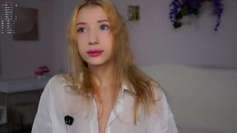 Snapshot of sunnmoonn chatting on 12.14.25 Lily online show from 12.14.25