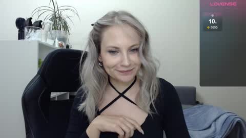 Naomi online show from 01.11.25