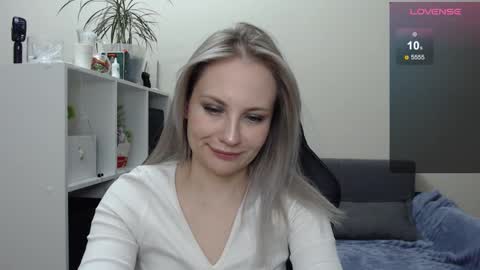 Naomi online show from 02.01.25