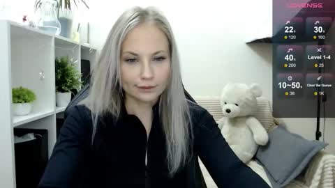 Naomi online show from 09.09.25