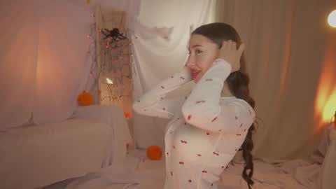 Snapshot of sunny_maria chatting on 11.09.25 Maria online show from 11.09.25