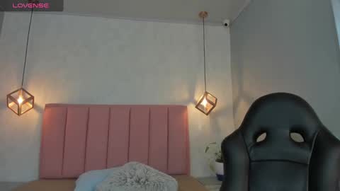  S U N N Y online show from 09.17.25