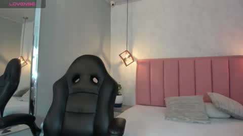  S U N N Y online show from 10.23.25