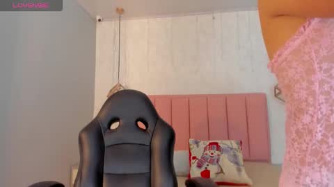  S U N N Y online show from 12.20.25