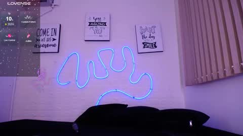 Snapshot of sunnygilmore chatting on 02.18.25 Sunny online show from 02.18.25