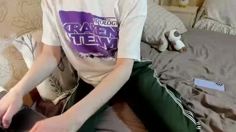 Alina   Streams Mon to Fri online show from 11.11.25