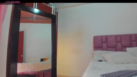 Sunny Leon Z online show from 01.04.25