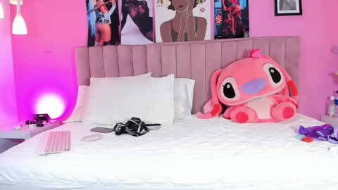      online show from 10.18.25