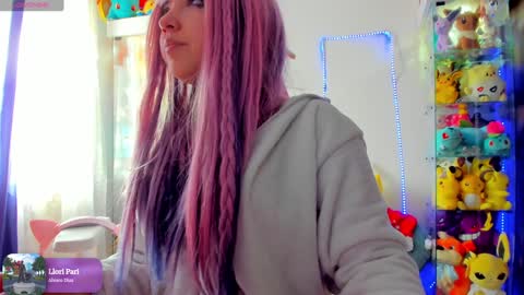     RAVENCLAU GIRL  online show from 01.16.25