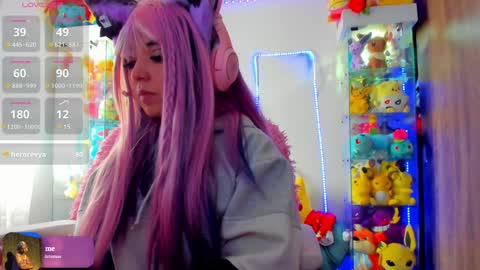     RAVENCLAU GIRL  online show from 01.28.25
