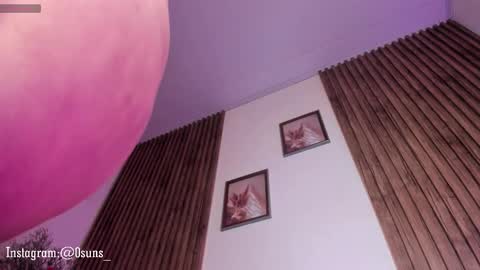 Snapshot of suns_ chatting on 10.25.25 suns_ online show from 10.25.25