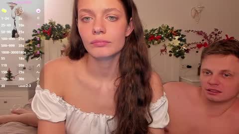 Snapshot of sunsay_effie chatting on 12.19.24 Effie Beautiful girl and Sunsay lucky boy online show from 12.19.24