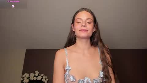 Snapshot of sunsay_effie chatting on 07.14.26 Effie Beautiful girl and Sunsay lucky boy online show from 07.14.26