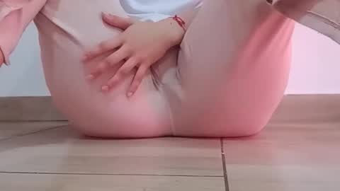 Snapshot of sunshine_days chatting on 10.17.25 Annie online show from 10.17.25