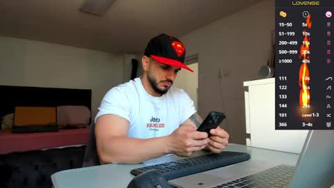 Snapshot of supermanboyxxl chatting on 04.23.26 supermanboyxxl online show from 04.23.26