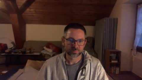 supersquirrel81 online show from 11.29.25