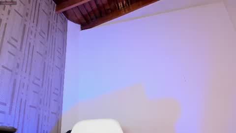 Snapshot of suprasexyjohn chatting on 06.26.26 llllSupra llll online show from 06.26.26