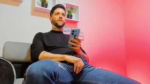 supreme_alpha_ online show from 11.11.25