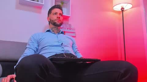 supreme_alpha_ online show from 11.15.25