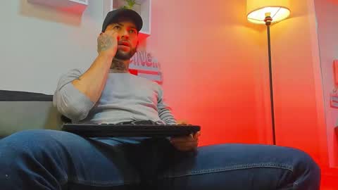 supreme_alpha_ online show from 11.16.25