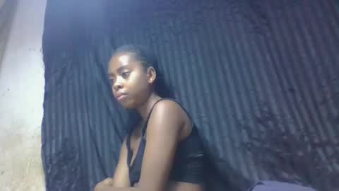 Snapshot of surbelle chatting on 01.11.26 surbelle online show from 01.11.26