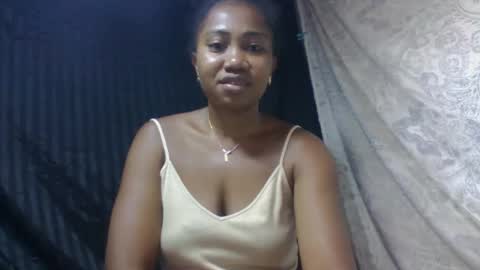 Snapshot of surbelle chatting on 01.12.26 surbelle online show from 01.12.26