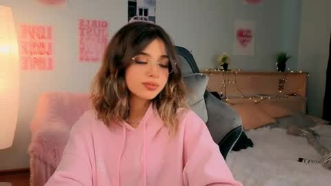 Sara online show from 04.17.26