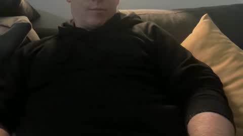 Snapshot of surfstar81 chatting on 01.11.26 surfstar81 online show from 01.11.26