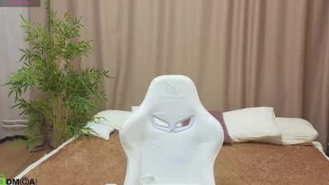 Snapshot of susan__clark chatting on 02.08.26 Annie online show from 02.08.26