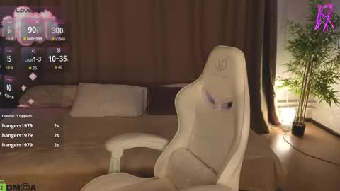 Snapshot of susan__clark chatting on 03.01.26 Annie online show from 03.01.26