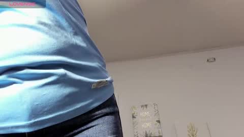 Snapshot of susan_sexymilf chatting on 10.08.25 Susan online show from 10.08.25