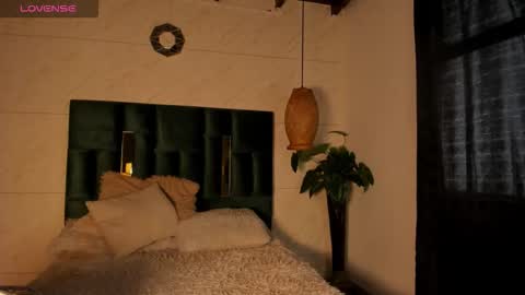 Susana W online show from 11.13.25