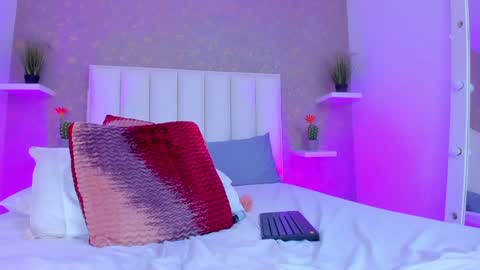 susanahenao online show from 02.05.25