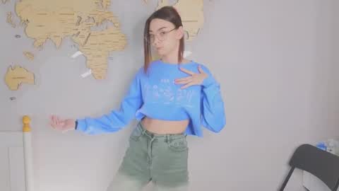 Snapshot of susannahtrojahn chatting on 02.05.26 susannahtrojahn online show from 02.05.26