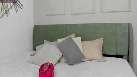 Amelia  online show from 02.25.26