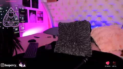 Val Help me get to 100 thumbs up online show from 12.01.25