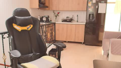 Susan Rhodes online show from 03.12.26