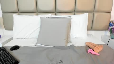 susanthomass online show from 10.07.25