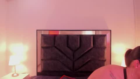 Snapshot of susanvilla chatting on 11.06.25 susanvilla online show from 11.06.25