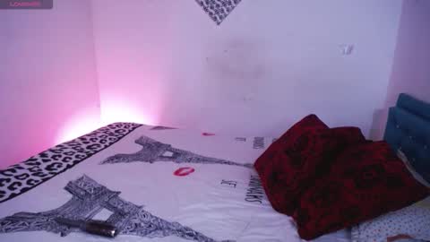 Snapshot of susanzoro99 chatting on 11.06.25 Susan online show from 11.06.25