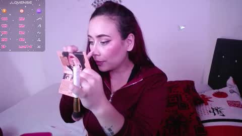 Snapshot of susanzoro99 chatting on 11.12.25 Susan online show from 11.12.25