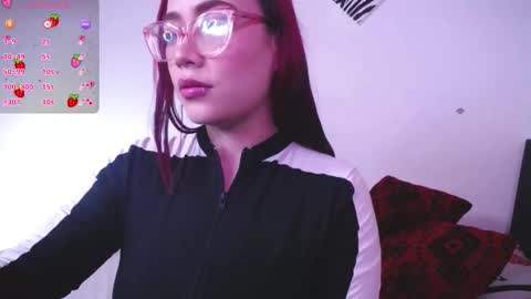 Snapshot of susanzoro99 chatting on 11.14.25 Susan online show from 11.14.25