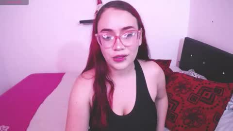 Snapshot of susanzoro99 chatting on 12.18.25 Susan online show from 12.18.25