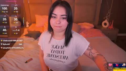 Snapshot of susiewood chatting on 02.03.26 Susie online show from 02.03.26