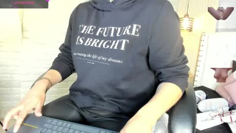   online show from 04.09.26