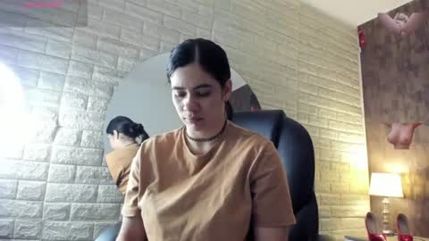 Snapshot of sussy__stone chatting on 06.26.26 online show from 06.26.26