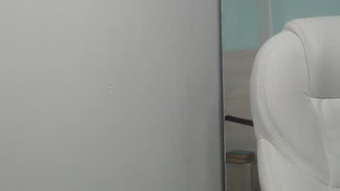 Snapshot of sussy_leon chatting on 02.13.25 sussy leon online show from 02.13.25